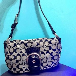 Pre own authentic Coach